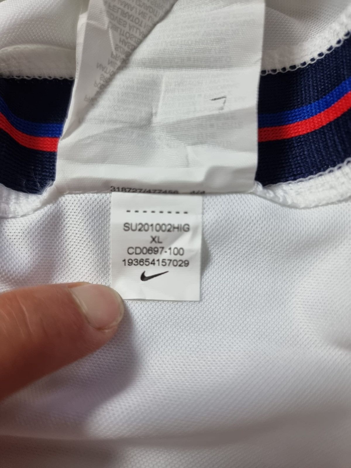 Nike England 2020 home shirt Nike XL soccer jersey white Size US XL / EU 56 / 4 - 4 Thumbnail