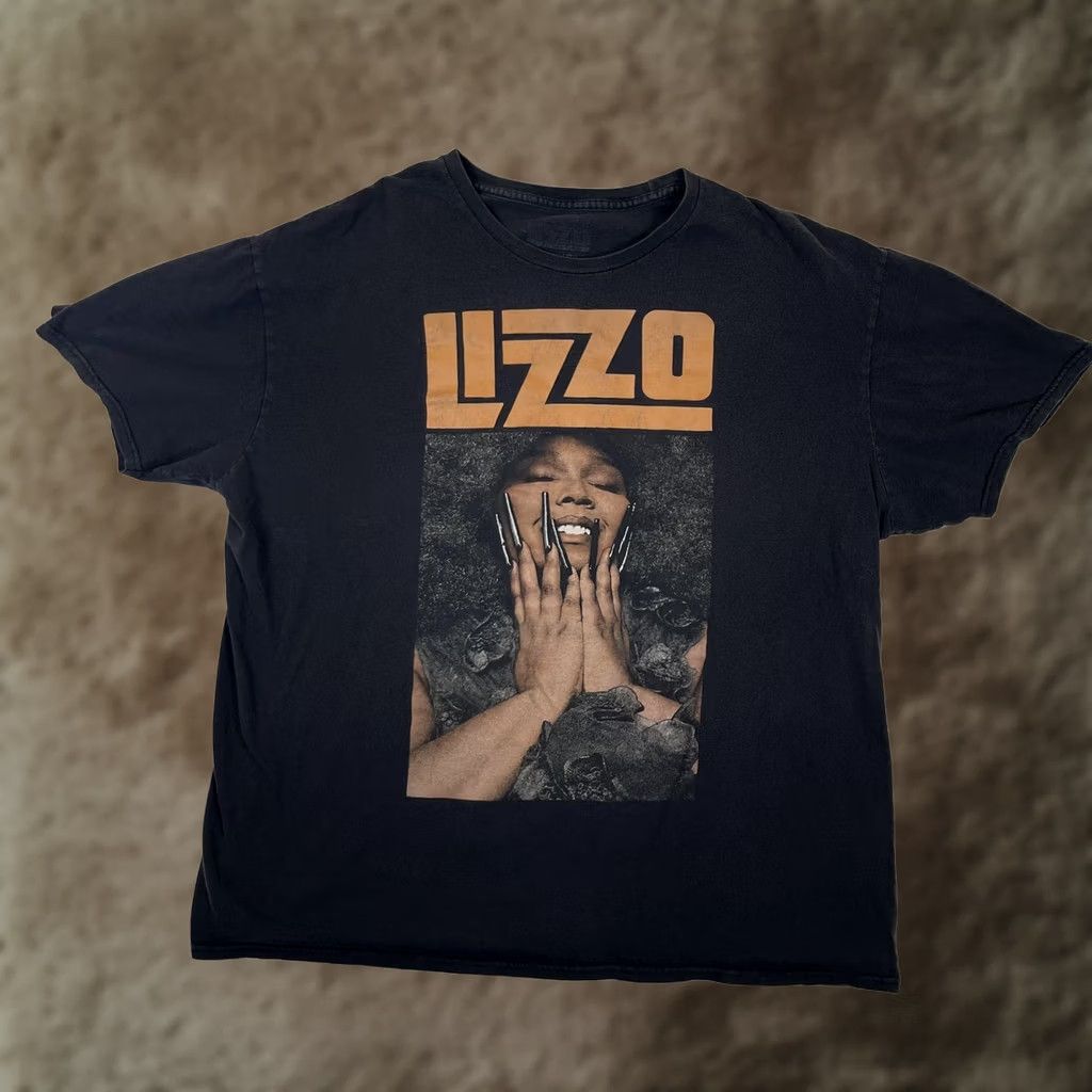 Mad Engine Lizzo T-Shirt Womens 2X Black Mad Engine Portrait Graphic Pop Music Tee Size XXL / US 16-18 / IT 52-54 - 1 Thumbnail