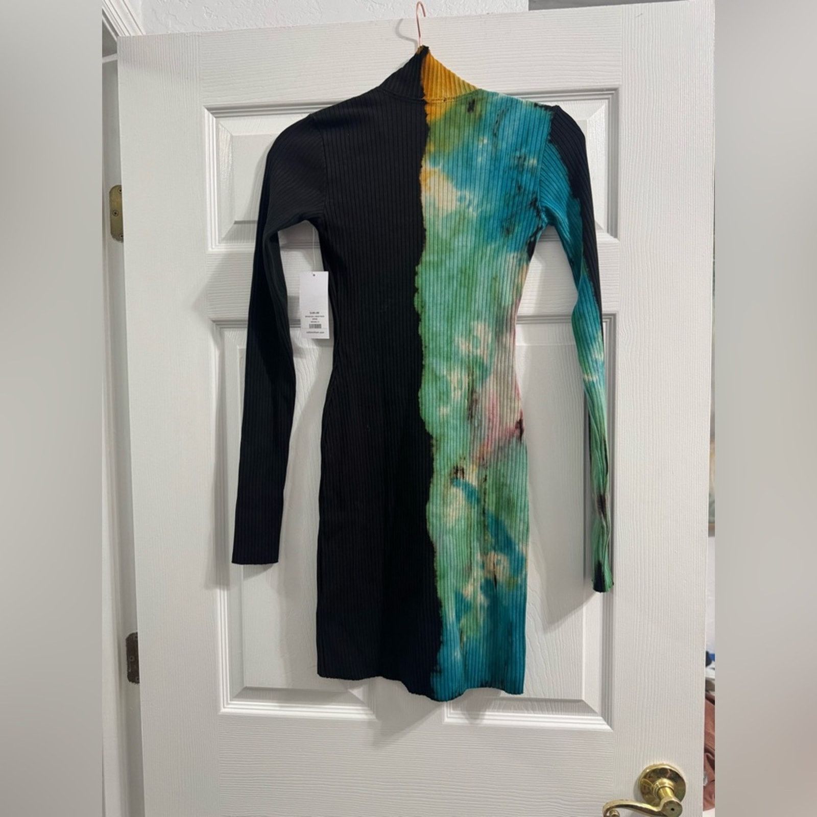 COTTONCITIZEN 169 NWT Cotton Citizen $185 Multicolor V-Neck Dress Size S Size S / US 4 / IT 40 - 5 Thumbnail