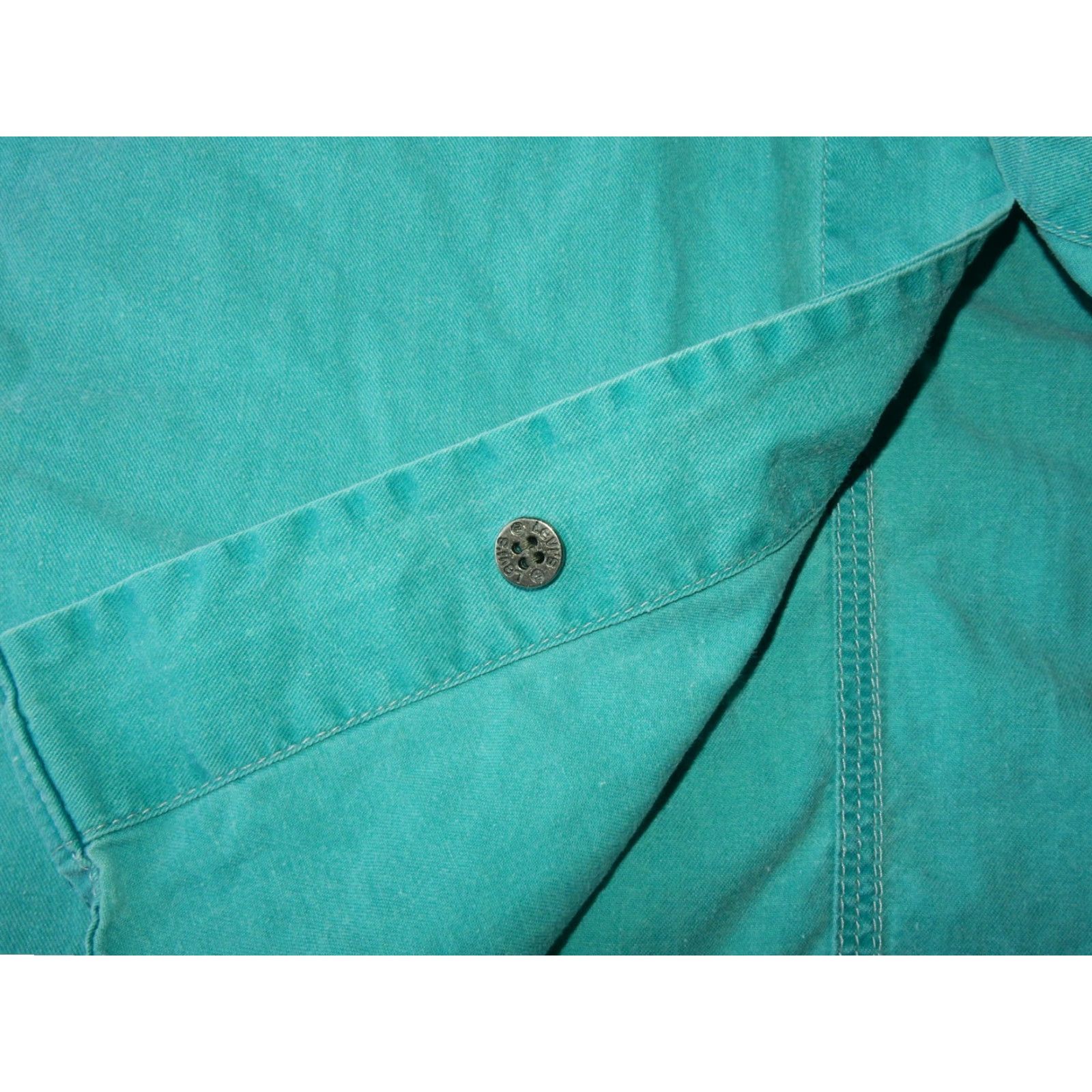 Levi's VTG Levi's Men's Button-Up Shirt Size M Short Sleeve Green Cotton Denim 22W 16.5S 31.5L Size US M / EU 48-50 / 2 - 6 Thumbnail