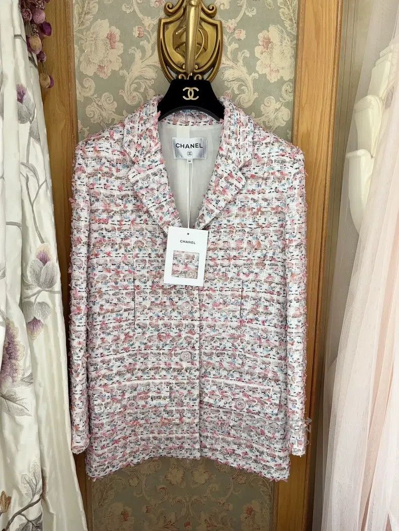 Chanel Chanel 23C colourful knitted coat Size XS / US 0-2 / IT 36-38 - 1 Thumbnail