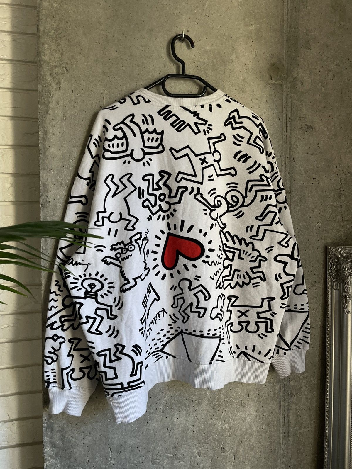 Keith Haring RARE Japanese KEITH HARING Boxy All-Over Full Print Crewneck Size US M / EU 48-50 / 2 - 8 Thumbnail