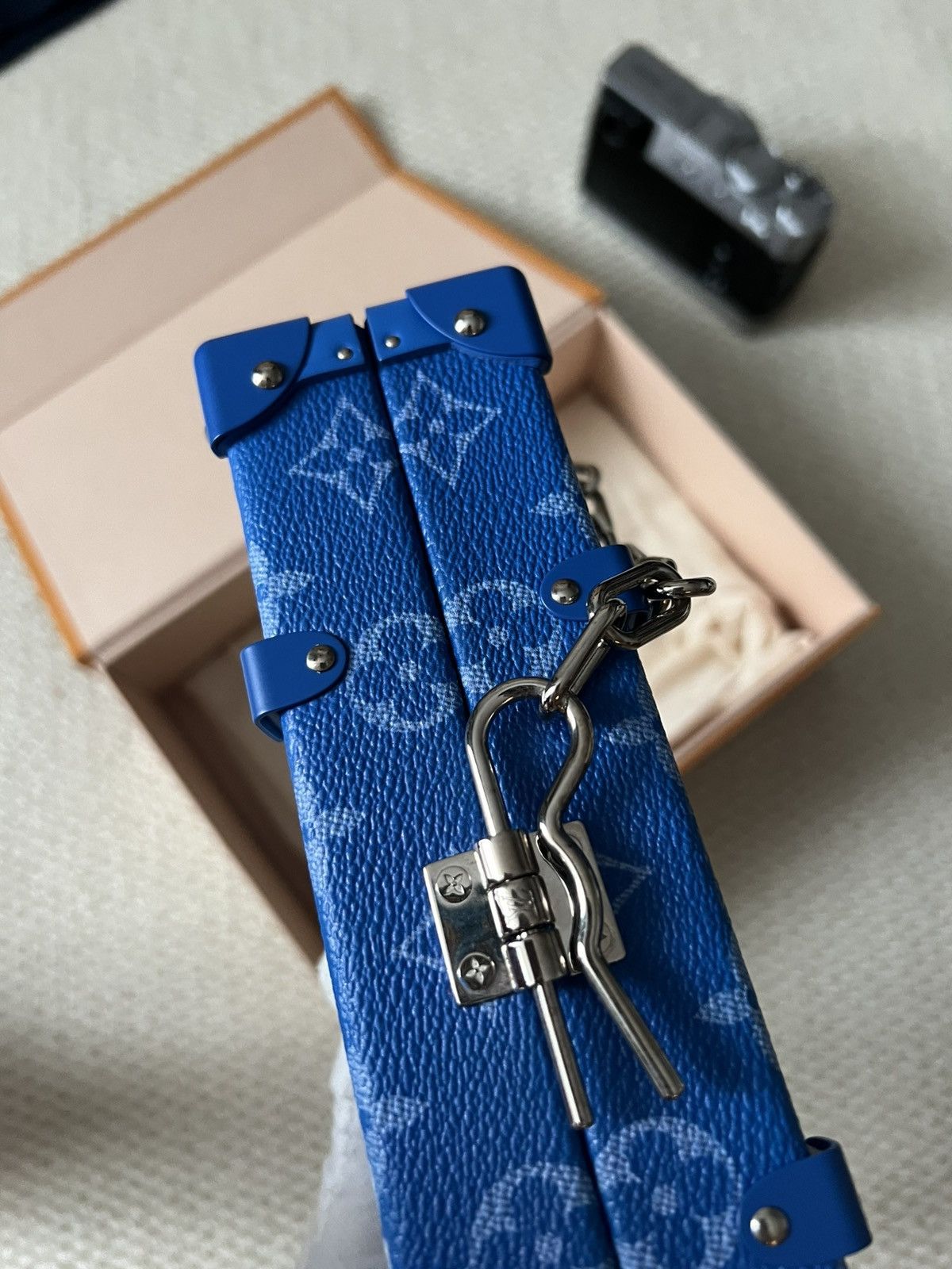 Louis Vuitton Wallet Trunk Louis Vuitton Limited Blue Trunk Size ONE SIZE - 7 Thumbnail