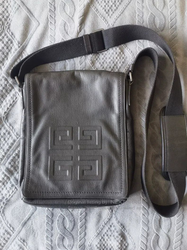 Givenchy Givenchy Real Leather Single Shoulder Bag Size ONE SIZE - 1 Thumbnail