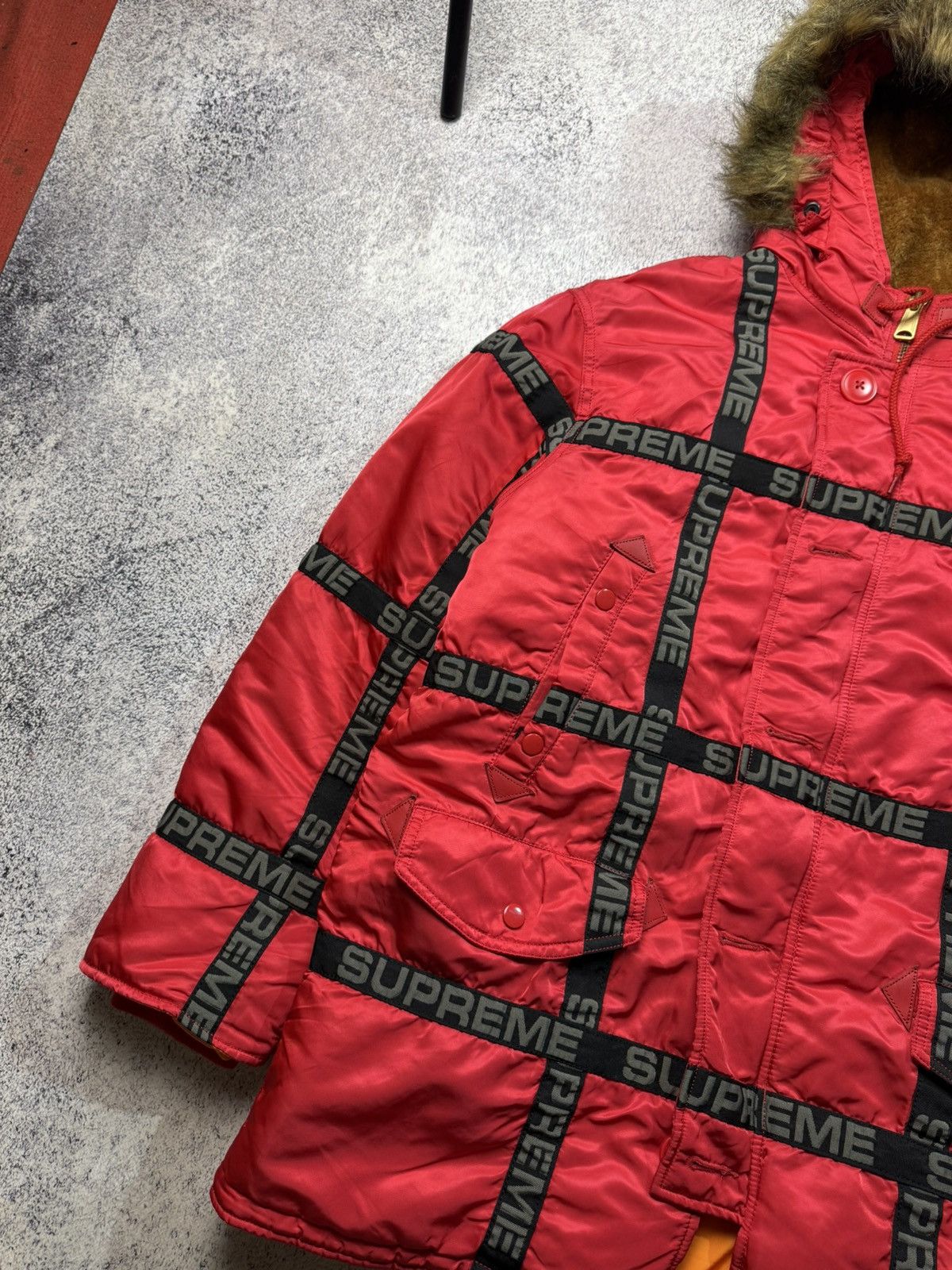 Supreme Supreme Logo Tape N-3B Parka Size US M / EU 48-50 / 2 - 4 Thumbnail