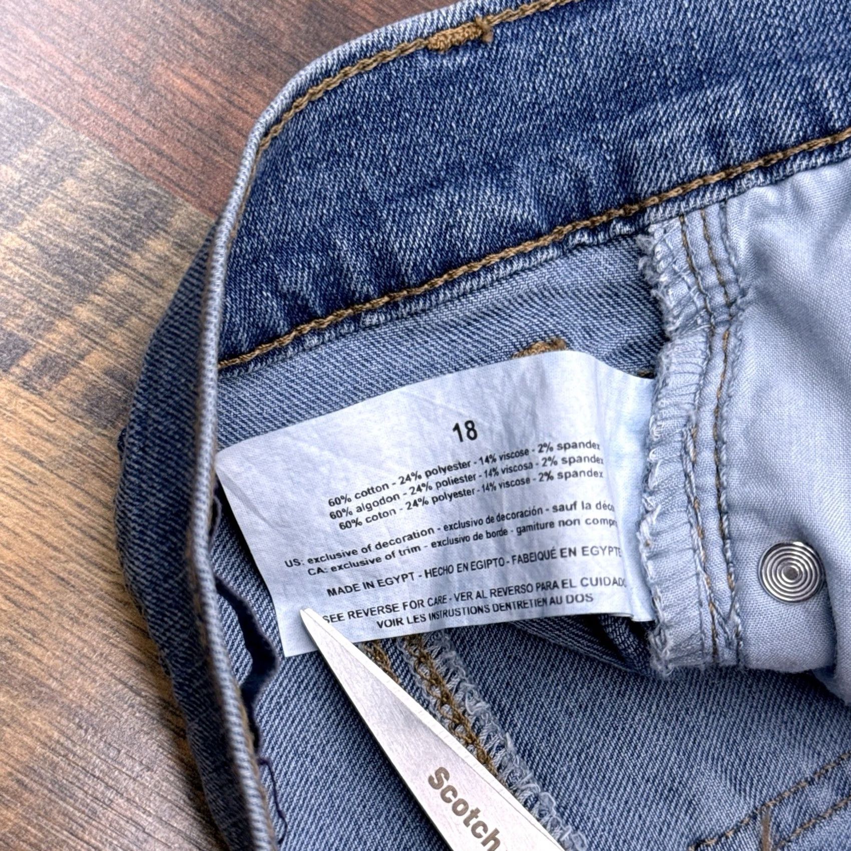 Gloria Vanderbilt Gloria Vanderbilt Amanda Capri Jeans 18 Regular High Rise Blue Denim Stretch 5-Pocket Womens Jeans Pants Capris Alex Amanda Model Vintage No Size 40" / US 18 - 6 Thumbnail