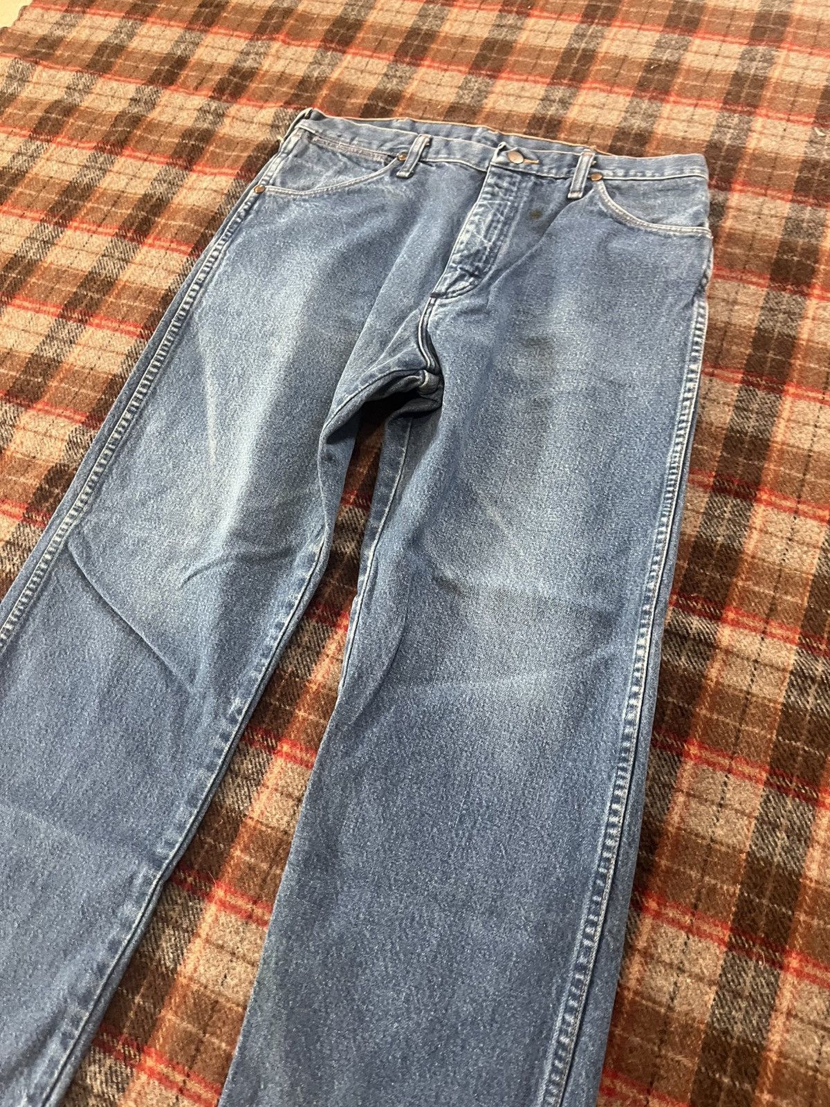 Wrangler Vintage 90’s made in USA Wrangler Cut medium washed jeans Size US 32 / EU 48 - 3 Thumbnail