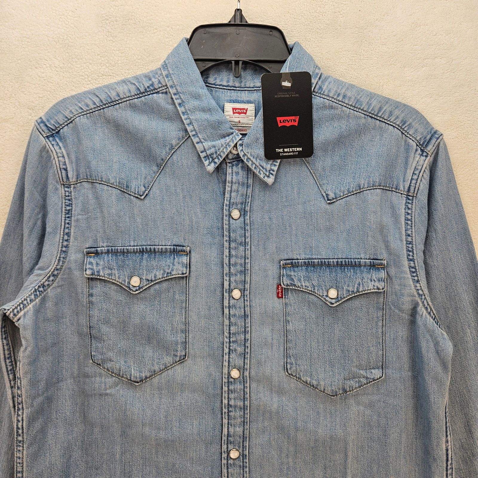 Levi's LEVI'S MEN'S SMALL CLASSIC STANDARD FIT WESTERN SHIRT FRANK Size US S / EU 44-46 / 1 - 2 Thumbnail