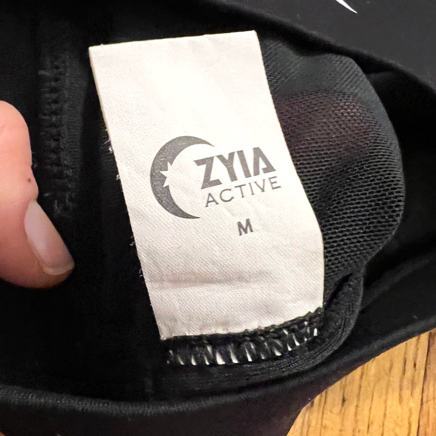 Vintage Zyia Active Sports Bra Womens Medium Black Razor Back Size ONE SIZE - 4 Thumbnail