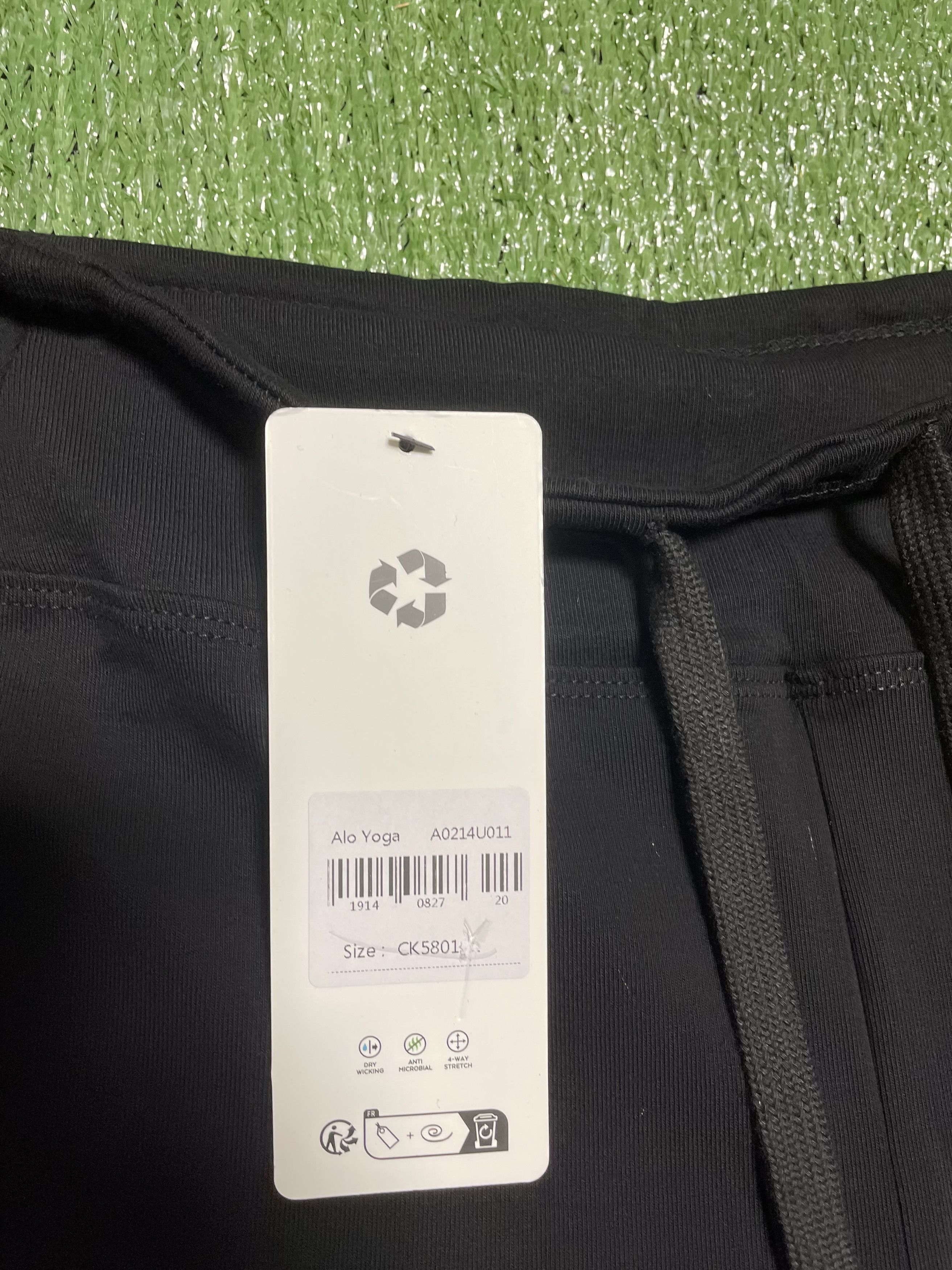 Alo Yoga NWT Alo Yoga Women's Medium Black Baggy Sweatpants Lounge Size 30" / US 8 / IT 44 - 4 Thumbnail