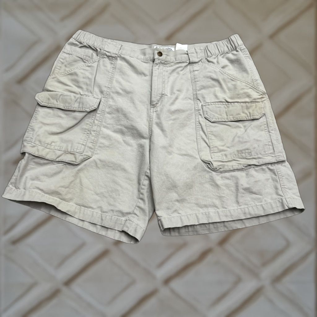 Vintage Columbia Shorts Cargo Canvas Outdoor Mens Adult XL Beige Hiking Camping Size US 36 / EU 52 - 1 Thumbnail