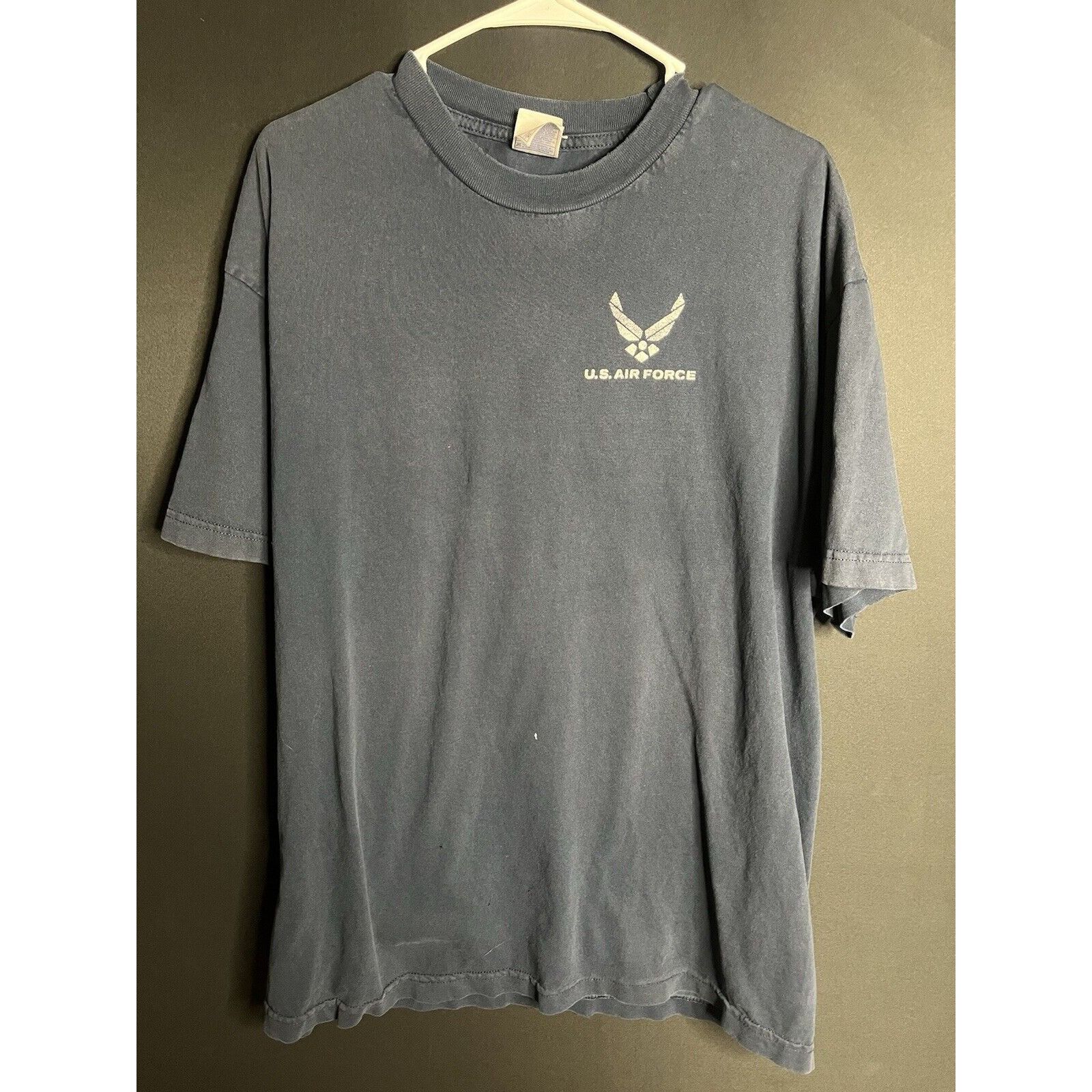 Gildan vintage airforce shirt size xl distressed short sleeve ameri Size US XL / EU 56 / 4 - 5 Thumbnail