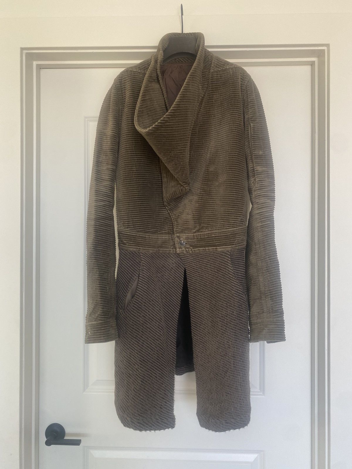 Rick Owens Amazing Rick Owen’s men velvet jacket Size US S / EU 44-46 / 1 - 1 Thumbnail