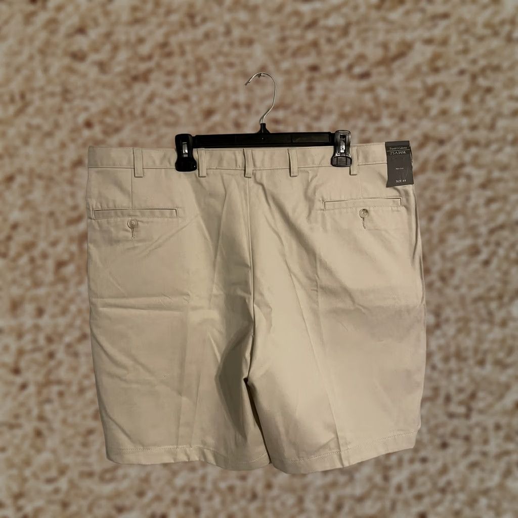 Jos. A. Bank Jos. A. Bank Traveler's Collection Shorts Men's 44 Pleated Front Khaki Beige Cotton New Size US 44 / EU 60 - 1 Thumbnail