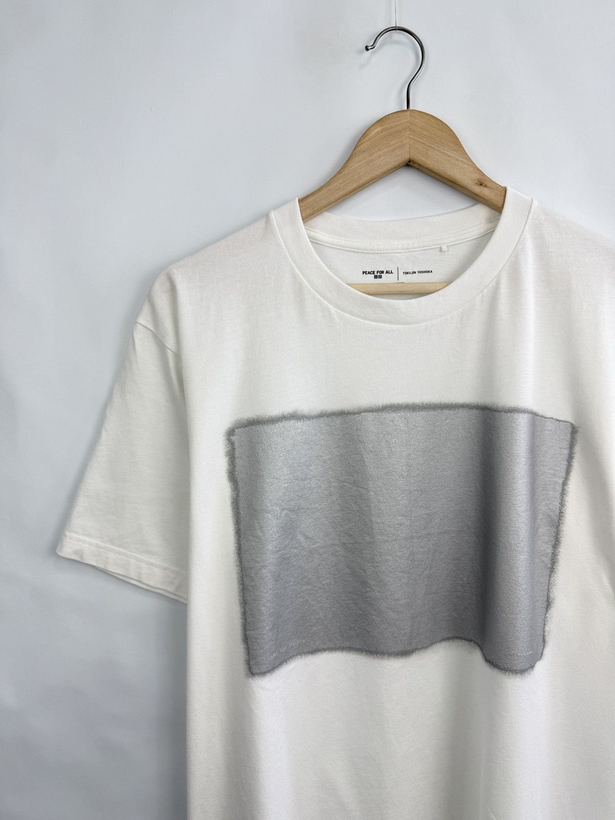 Uniqlo 🇯🇵 Uniqlo Tokujin Yoshioka Peace for All Art Archive T-Shirt Size US XL / EU 56 / 4 - 3 Thumbnail