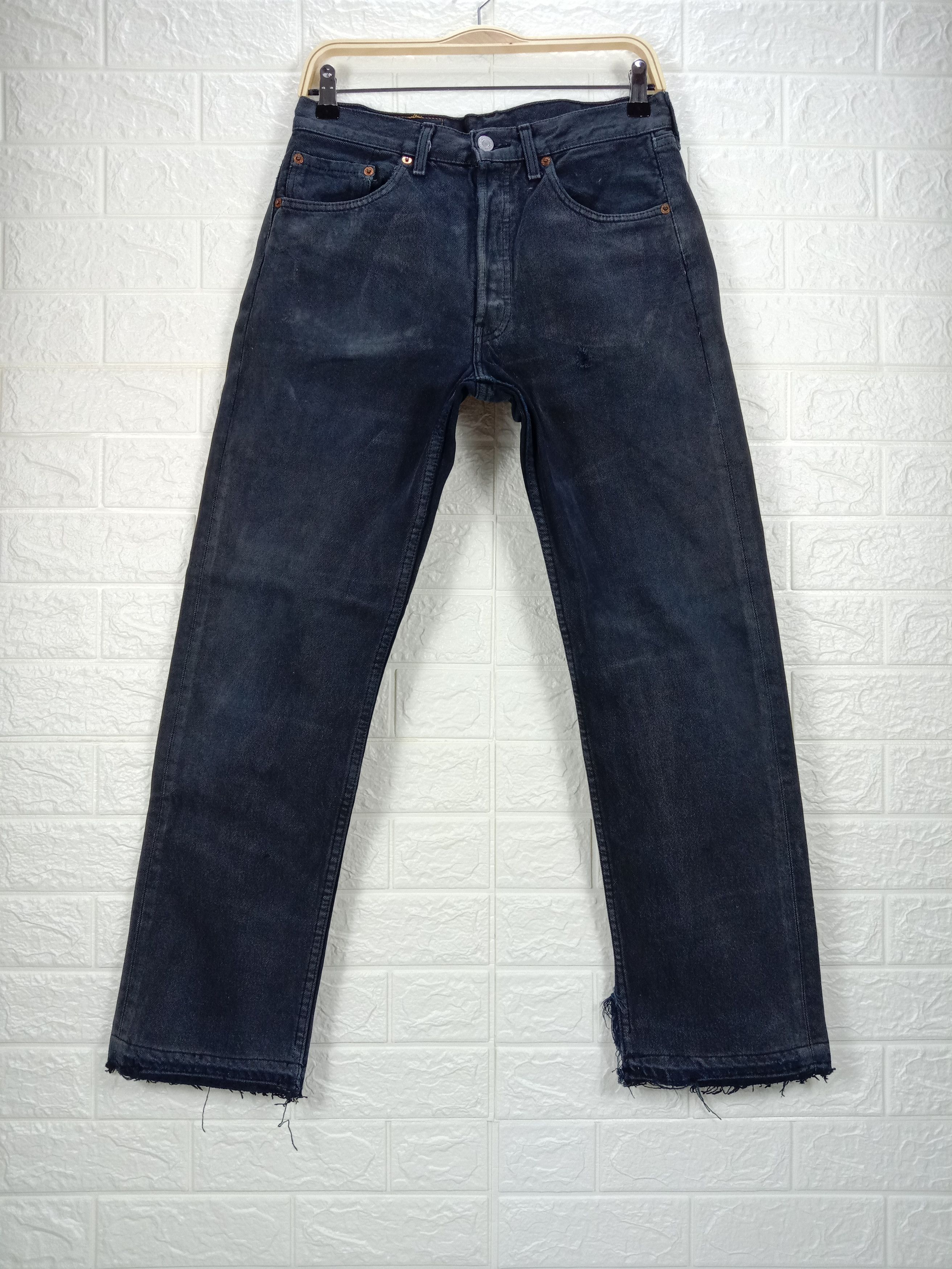 Levi's Vintage Levi's 501 Jeans Faded Black Distressed Denim Size US 31 - 1 Thumbnail