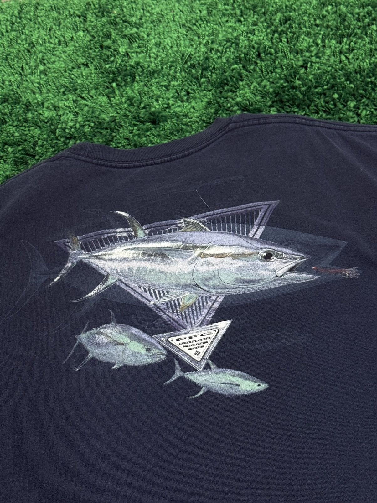 Columbia Columbia PFG Vintage Navy Fish Tee Navy Large L Aqua Size US L / EU 52-54 / 3 - 2 Thumbnail