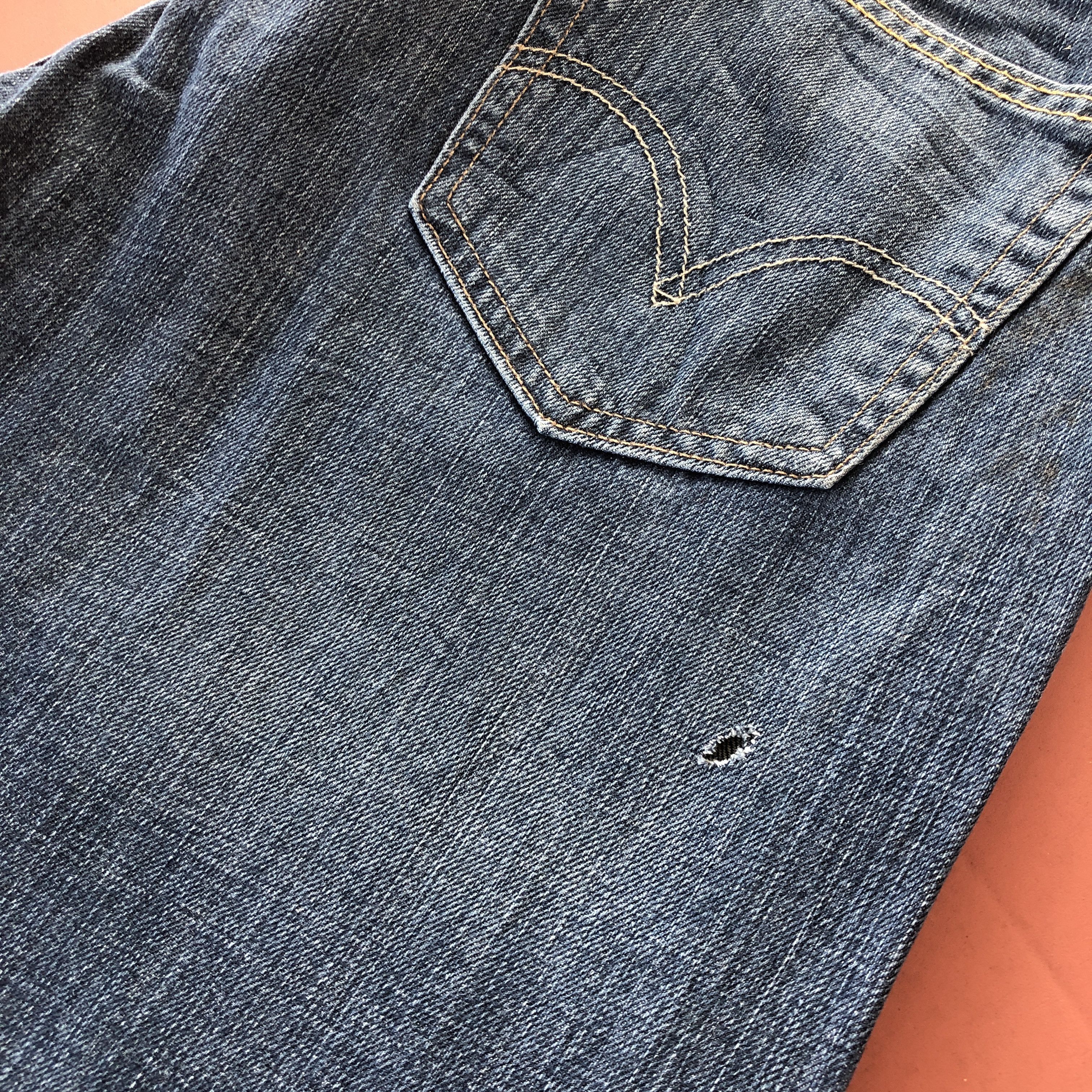 Levi's Vintage Y2K Levis 569 Baggy Jeans Levi's Faded Ripped Denim Size US 36 / EU 52 - 10 Thumbnail