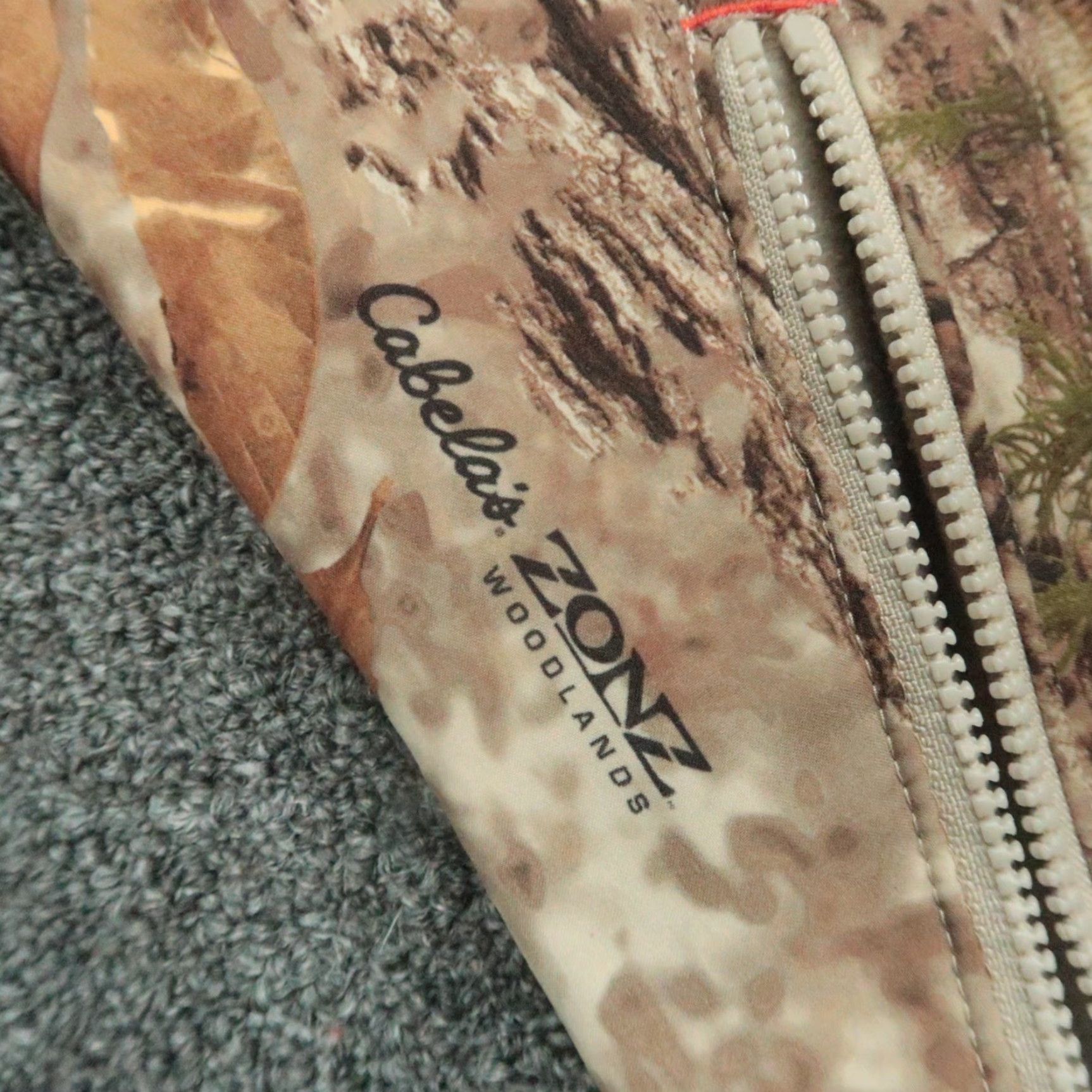 Vintage Cabela's Vest Mens Large Brown Zonz Woodlands Camouflage Windproof Full Zip Pockets Lined Mid-Length Softshell Casual Travel Workwear 130 Size US L / EU 52-54 / 3 - 4 Thumbnail