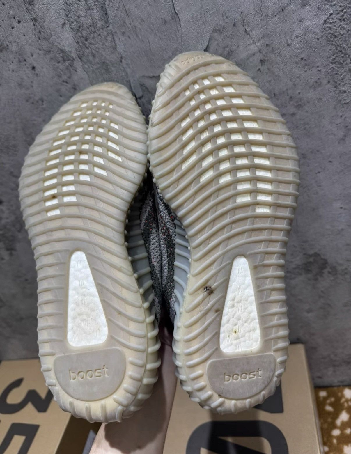 Adidas Adidas Yeezy 350 V2 Grey Orange Static BB1826 K37 Size US 9.5 / EU 42-43 - 9 Thumbnail