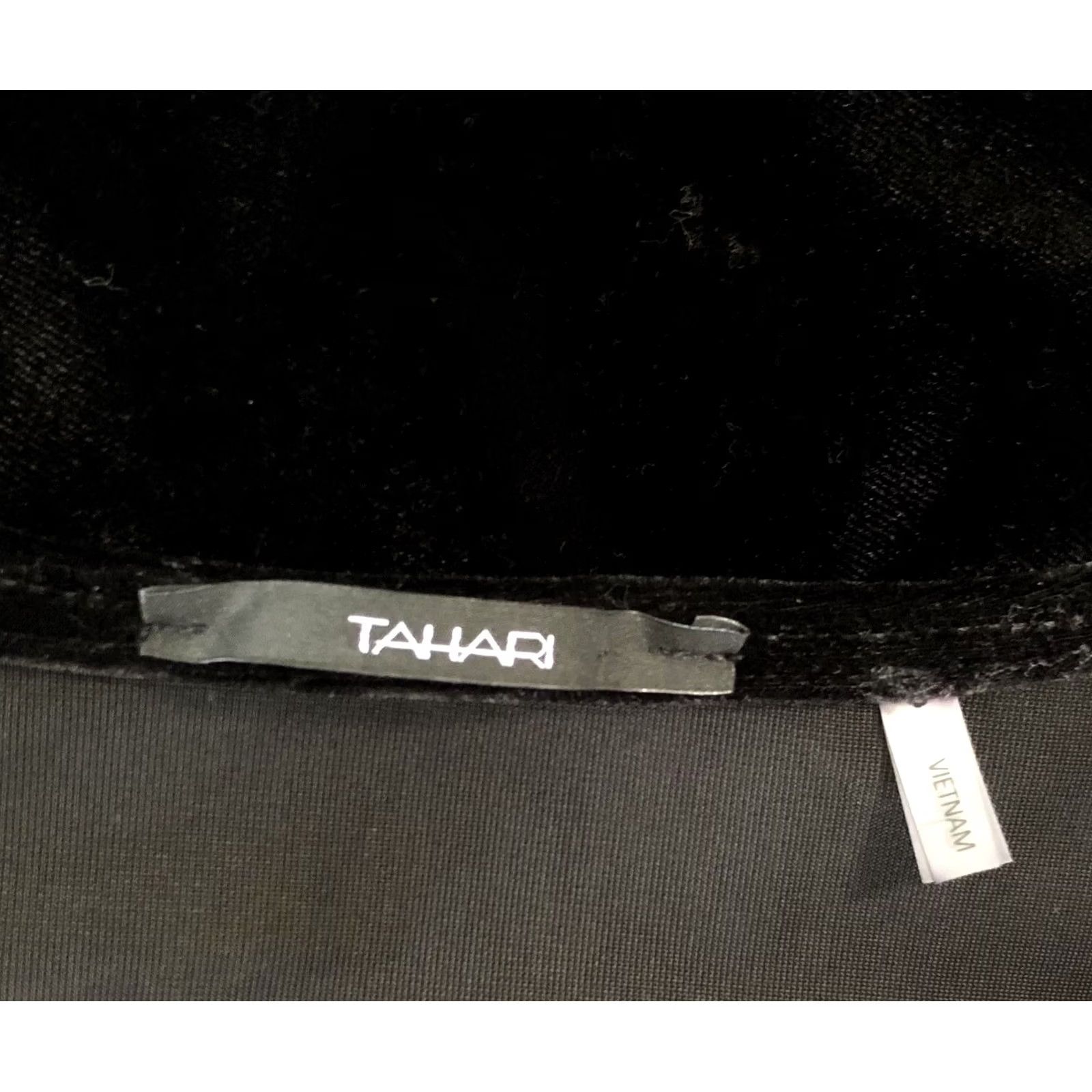 Vintage Tahari Velour Scoop Neck Cold Shoulder Top L Black Womens Blouse 90s Y2K Fairy Grunge Vintage No Size L / US 10 / IT 46 - 4 Thumbnail
