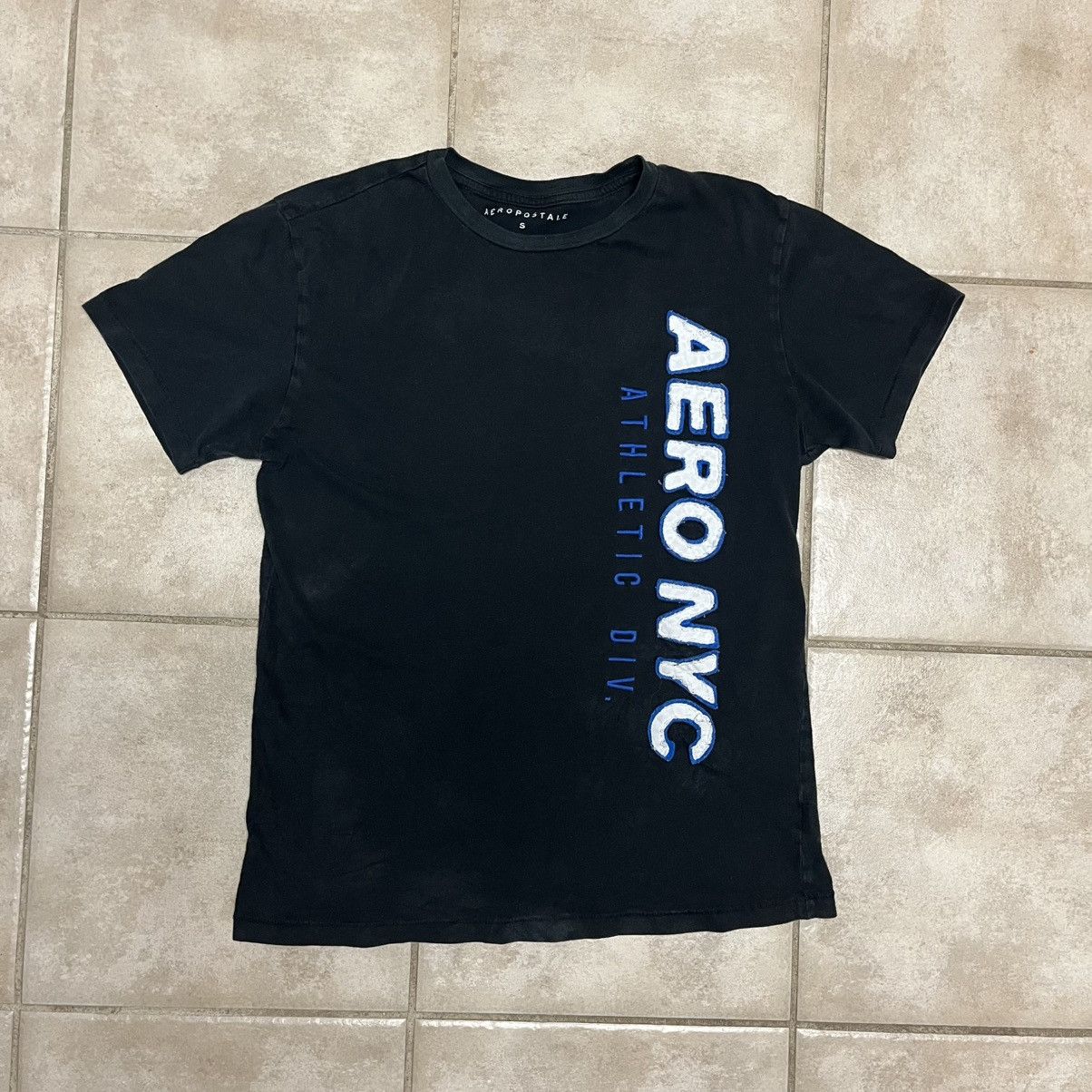 Other Black shirt with white and black font T shirt Size US S / EU 44-46 / 1 - 1 Thumbnail
