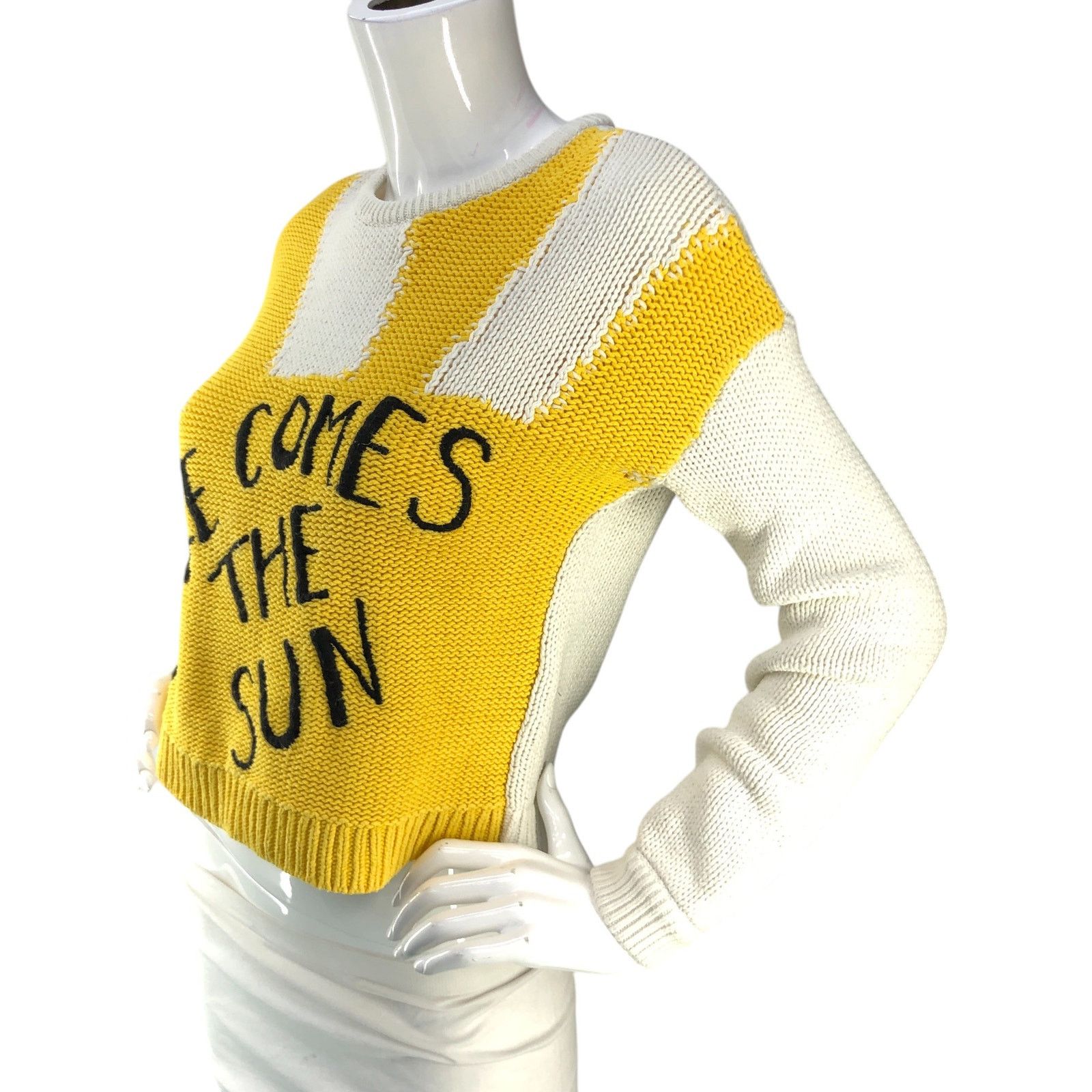 Alice + Olivia Alice + Olivia x The Beatles "Here Comes The Sun" Sweater XS Size XS / US 0-2 / IT 36-38 - 4 Thumbnail