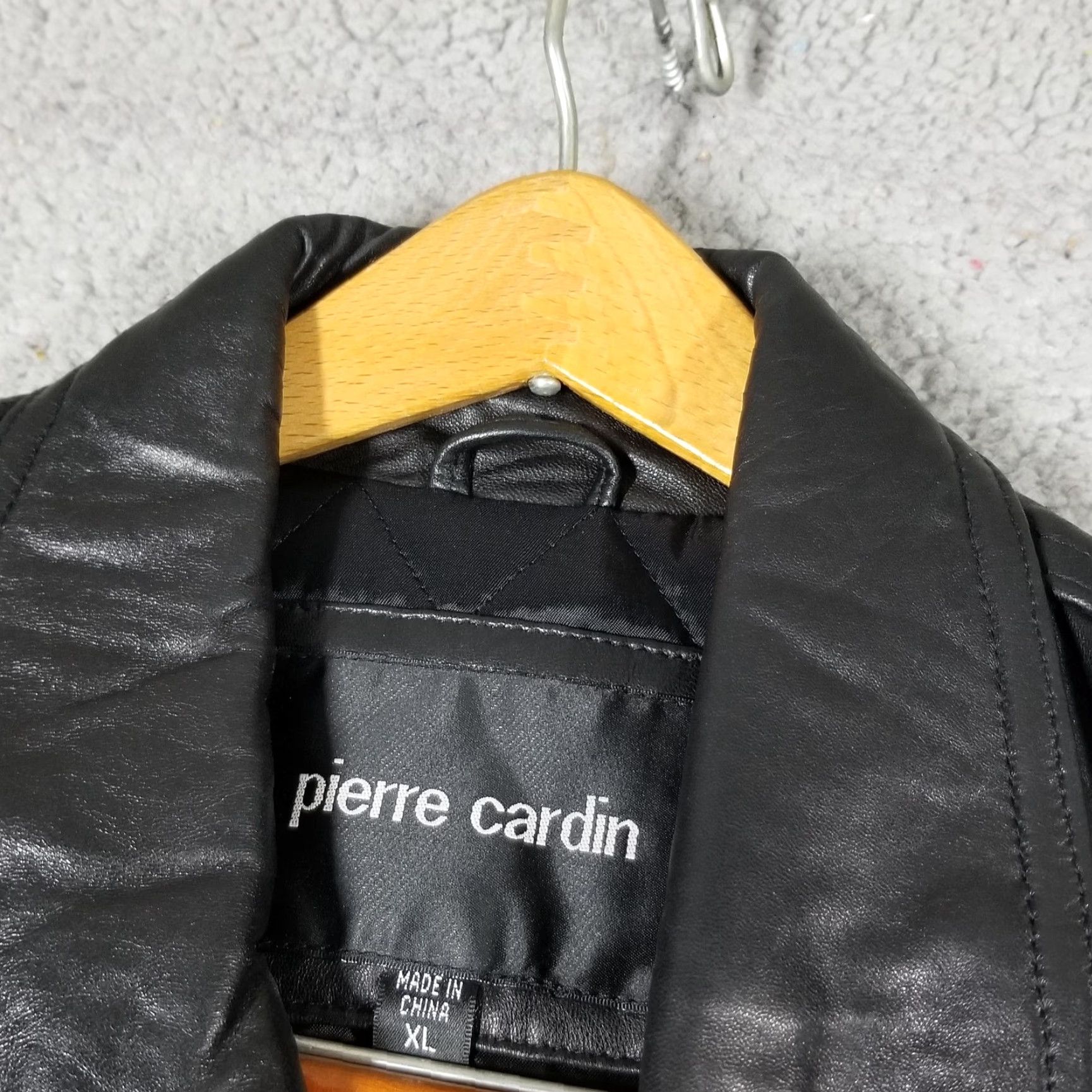 Pierre Cardin Pierre Cardin Jacket Mens XL Black Leather Bomber Quilted Lined Zip Snap Pockets Mens XL Black Leather Bomber Jacket Size US XL / EU 56 / 4 - 4 Thumbnail