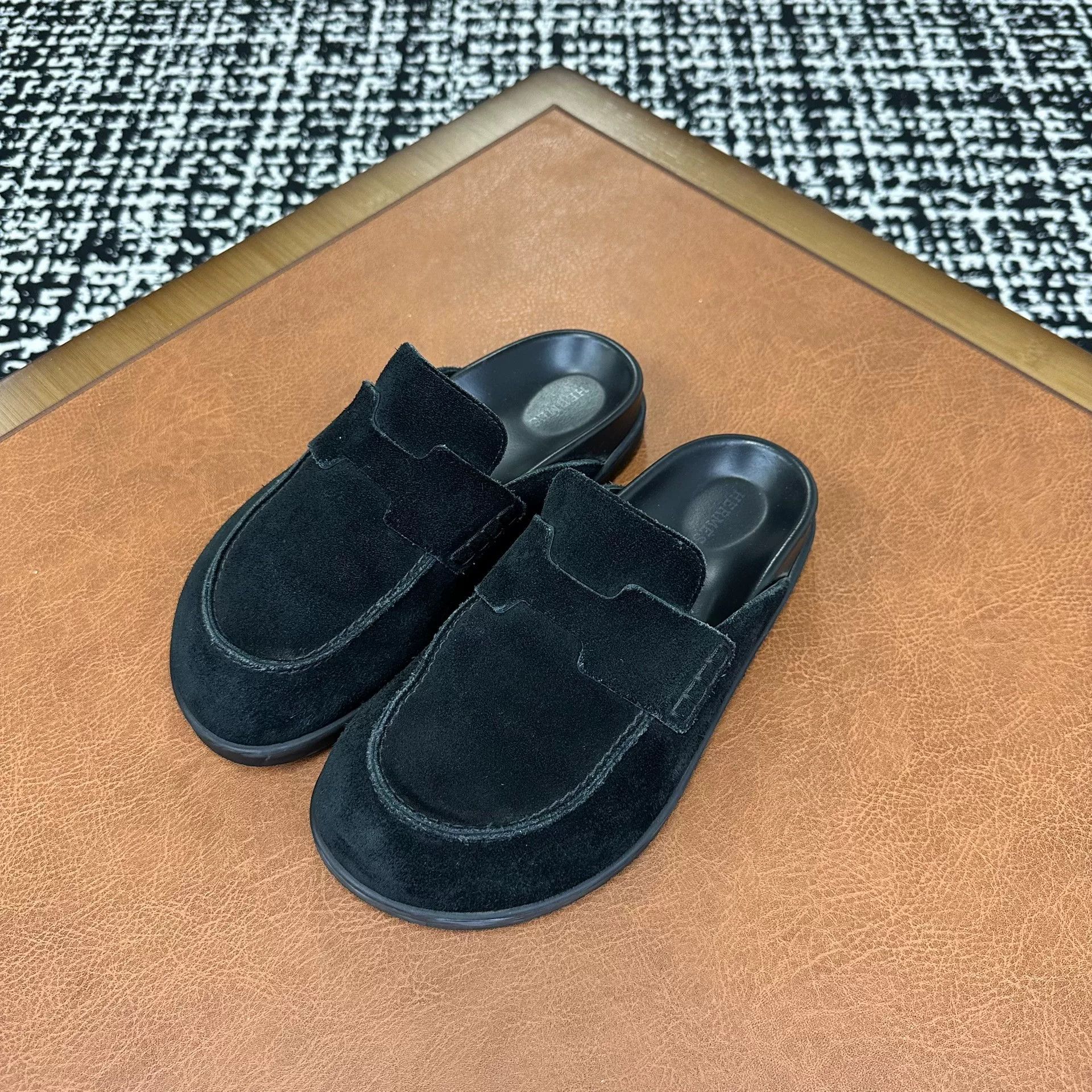 Hermes Hermes Black Sandals it_36-5 Women Size US 6.5 / IT 36.5 - 1 Thumbnail