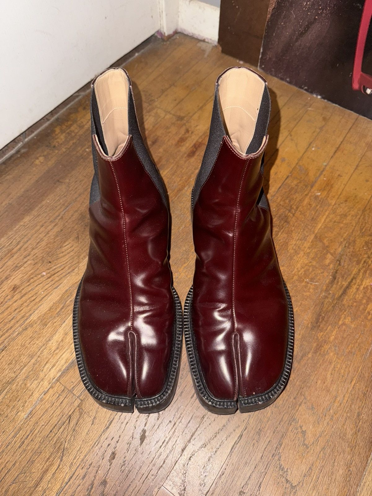 Maison Margiela Maison Margiela Tabi High top Boots Burgandy Size US 10 / EU 43 - 2 Thumbnail