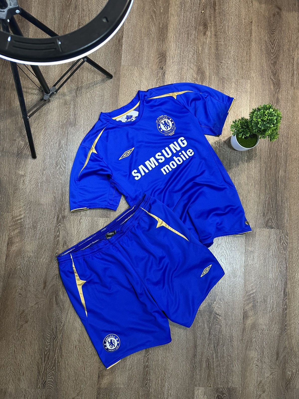 Chelsea Soccer Chelsea FC 2005/06 Centenary Home Kit Size US L / EU 52-54 / 3 - 1 Thumbnail
