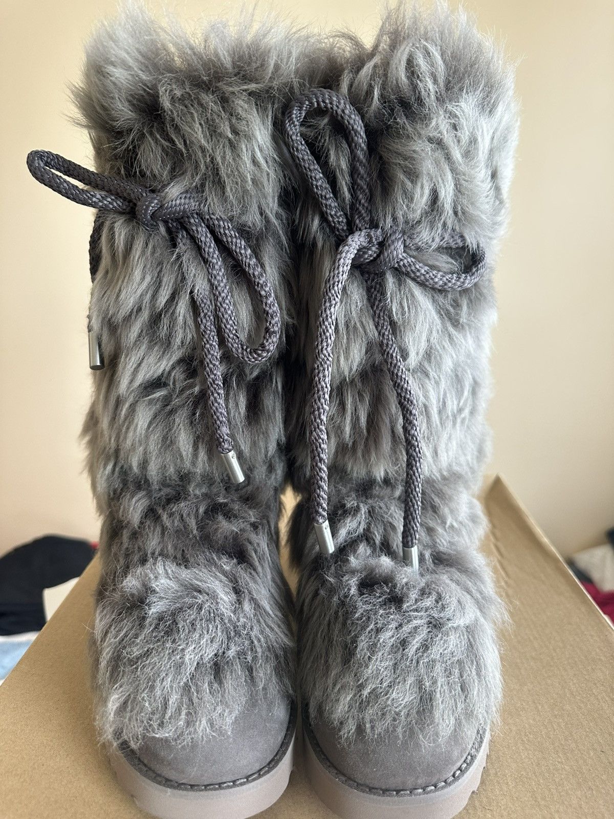 Ugg UGG Classic Posh Short Fur Boots - Thunder Cloud Size US 8 / IT 38 - 2 Thumbnail