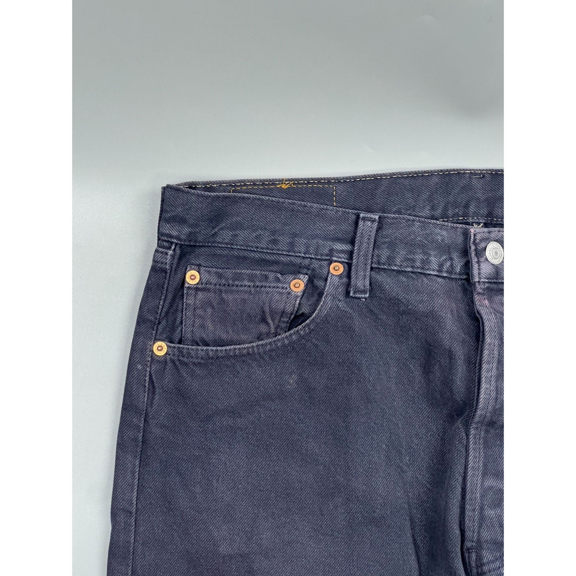 Levi's Vintage Clothing Levi’s 501 Made in UK Vintage Denim Jeans Pants (Y0914) Size US 36 / EU 52 - 3 Thumbnail