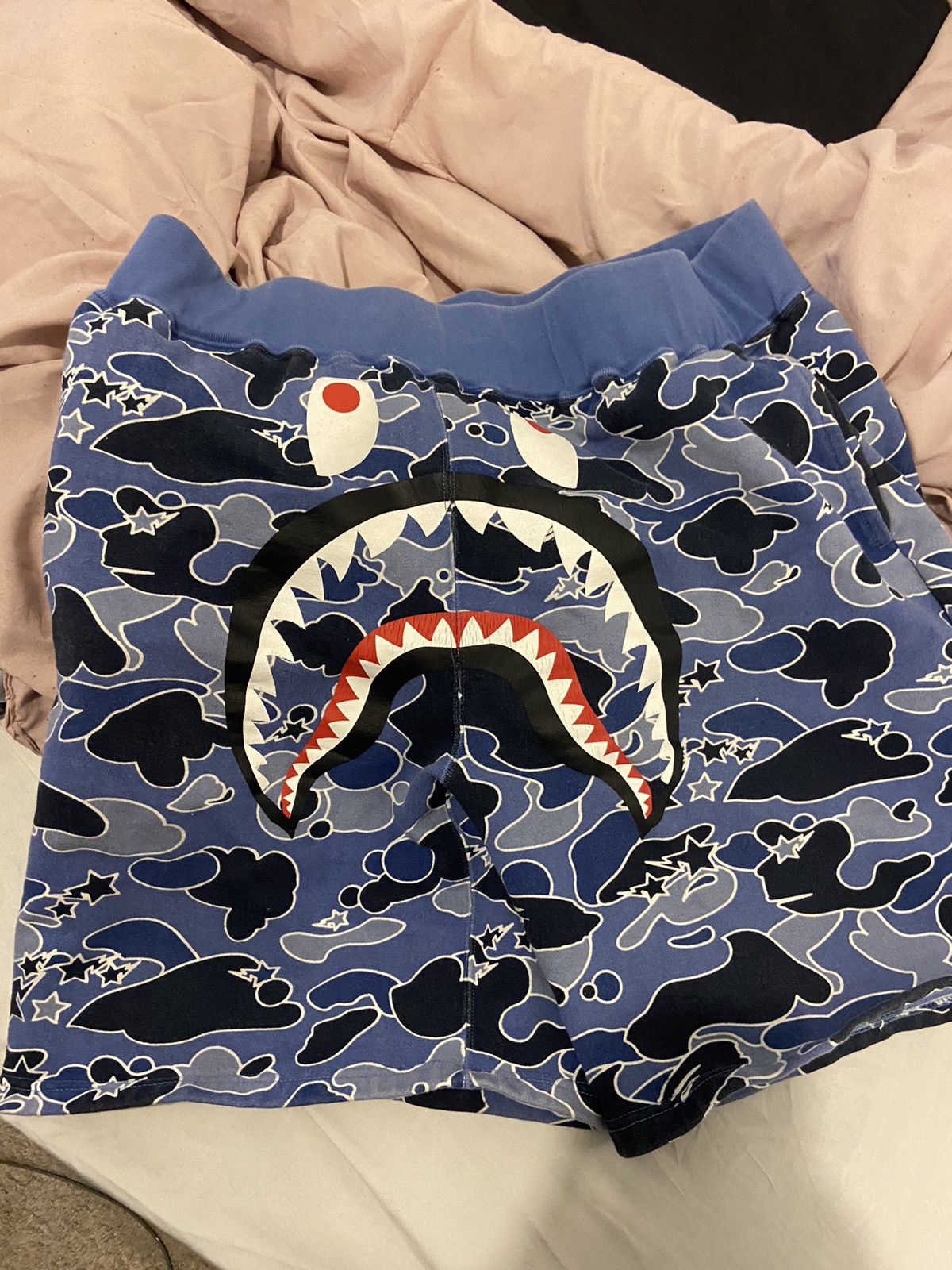 Bape Bape sta blue camo shark shorts Size US 38 / EU 54 - 1 Thumbnail