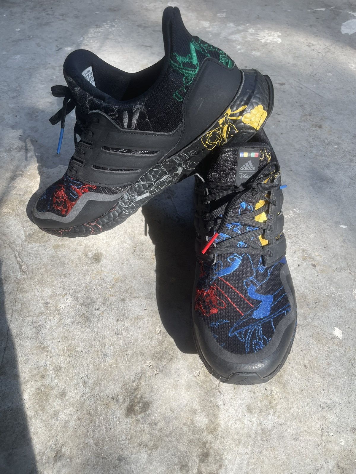 Adidas Disney x adidas UltraBoost 'Goofy' FV6050 Size US 10 / EU 43 - 3 Thumbnail