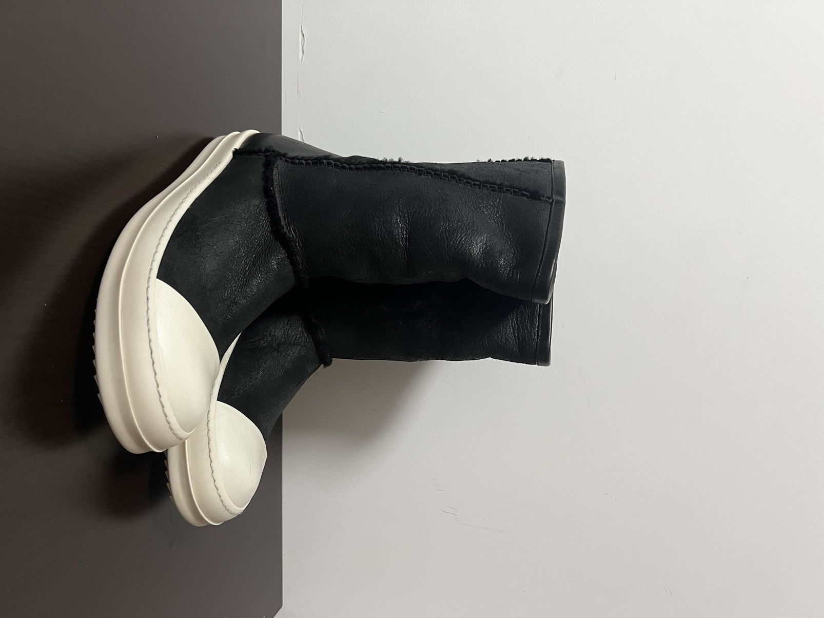 Rick Owens Rick Owens Shearling ugg ramones Boots Size US 7 / EU 40 - 4 Thumbnail