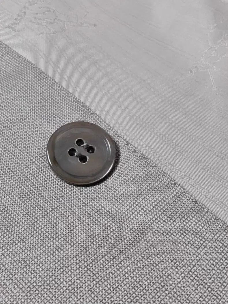 Brioni Brioni Wool and silk handmade single-breasted suit Size US M / EU 48-50 / 2 - 6 Thumbnail
