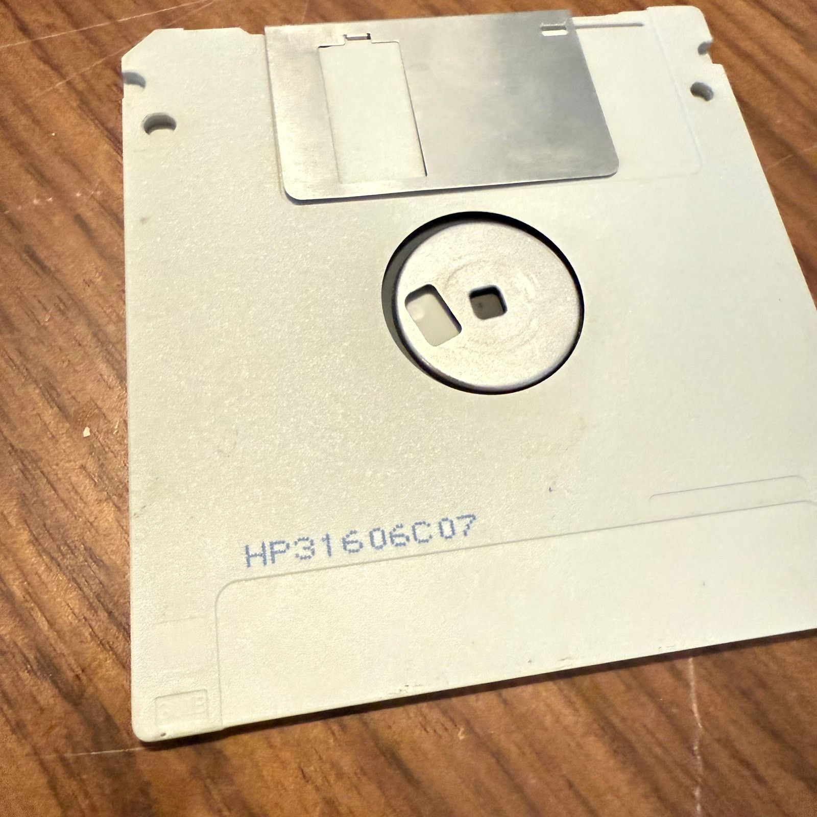 Vintage Where in the U.S.A. is Carmen Sandiego? PC Game 1989 3.5" Size ONE SIZE - 5 Thumbnail