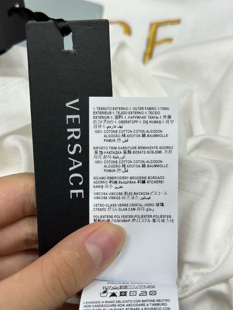 Versace Versace White casual short-sleeved T-shirt Size US S / EU 44-46 / 1 - 6 Thumbnail