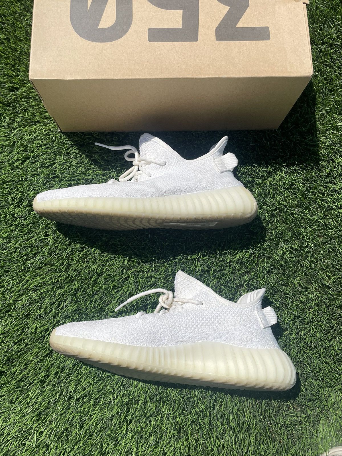 Adidas adidas Yeezy Boost 350 V2 'Cream White Triple White Size US 11.5 / EU 44-45 - 4 Thumbnail