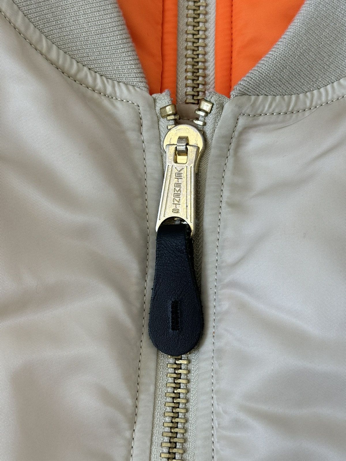 Alpha Industries × Vetements VETEMENTS X ALPHA INDUSTRIES DOUBLE ZIP BOMBER Size US L / EU 52-54 / 3 - 3 Thumbnail