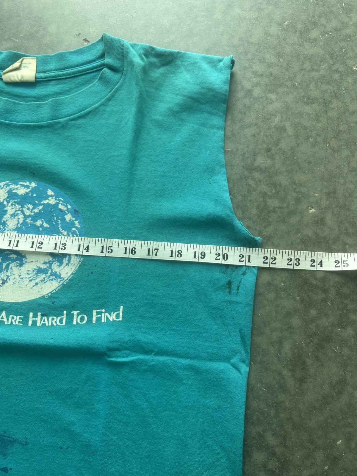 Vintage Vintage 80s Good Planets Are Hard To Find Graphic Tee Size US M / EU 48-50 / 2 - 9 Thumbnail