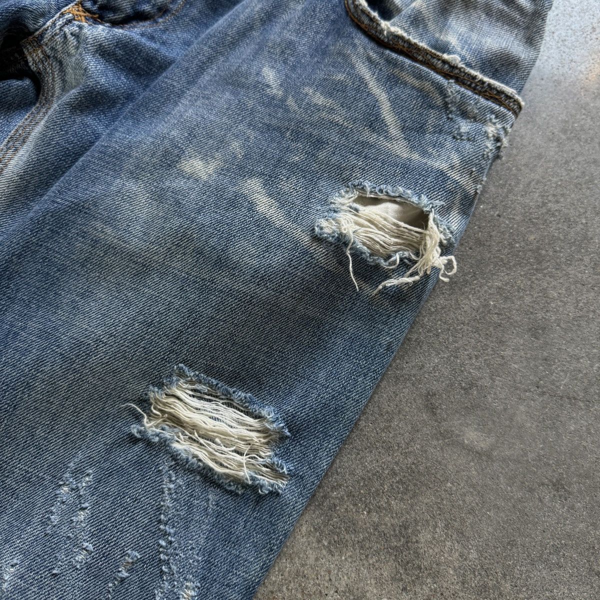 Dolce & Gabbana Dolce & Gabbana Vintage Distressed Crash Denim Size US 34 / EU 50 - 5 Thumbnail