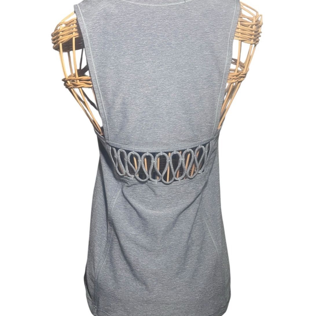Lululemon Lululemon Gray Tank w/ Zigzag Cutout back Running Active XS Size XS / US 0-2 / IT 36-38 - 4 Thumbnail