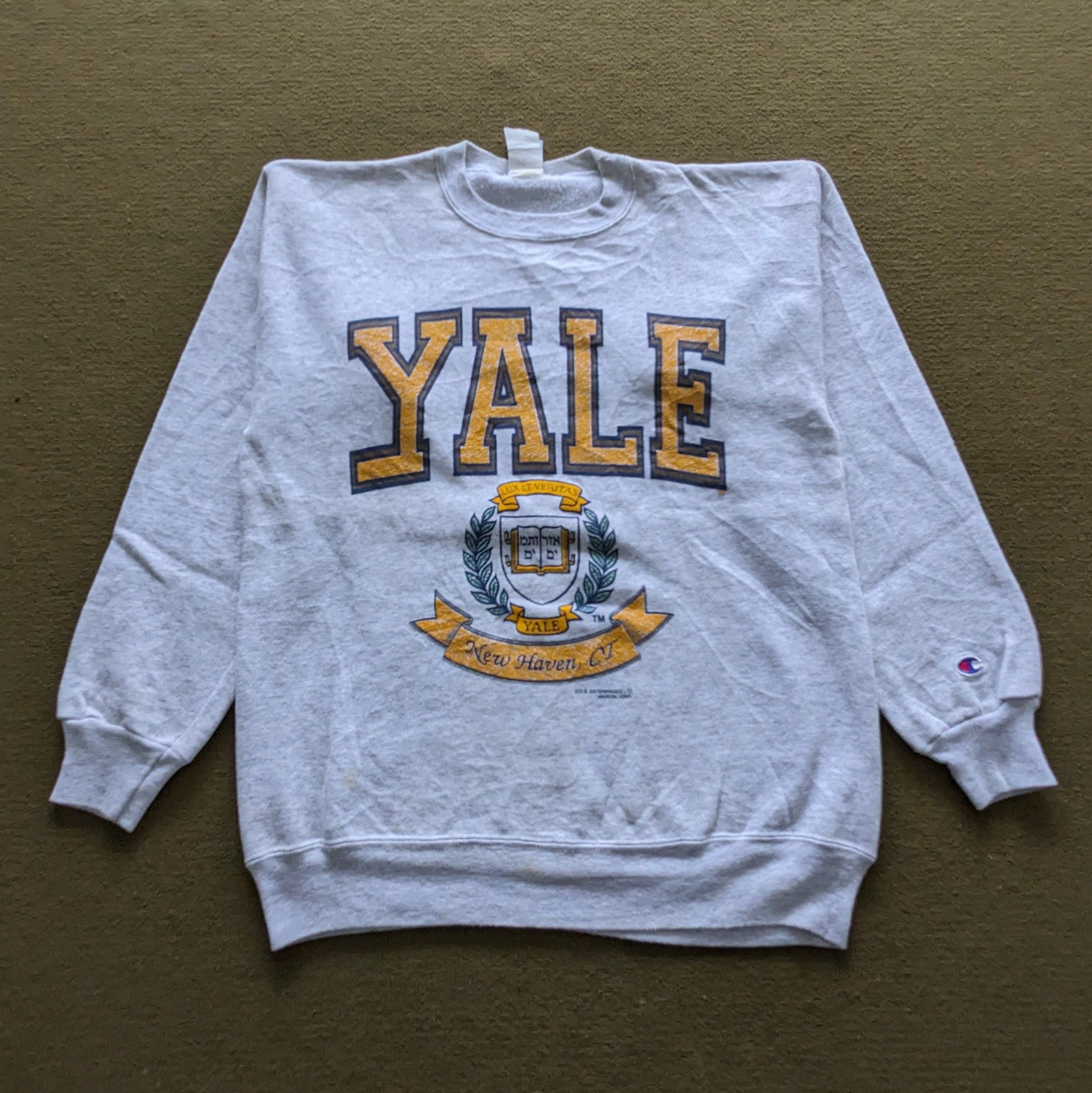 Vintage Vintage YALE Champion American University Sweatshirt Size US M / EU 48-50 / 2 - 1 Thumbnail