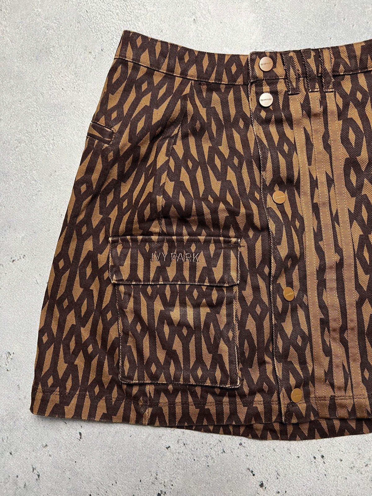 Adidas × Ivy Park Ivy Park x Adidas Monogram Skirt Wild Brown y2k Rare Item Size 28" / US 6 / IT 42 - 6 Thumbnail