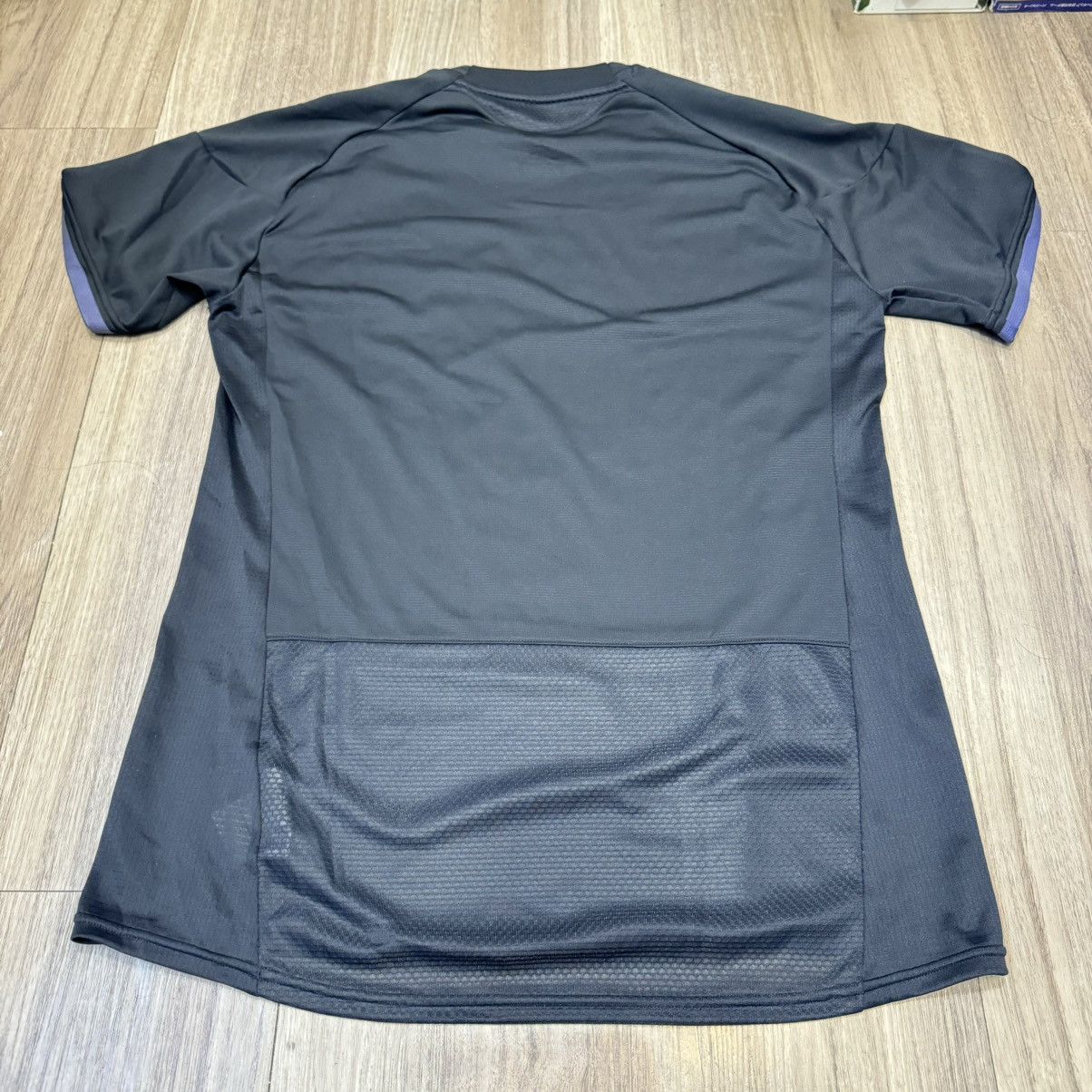 Adidas Japan women football 2010 player issue goalkeeper shirt Size L / US 10 / IT 46 - 2 Thumbnail