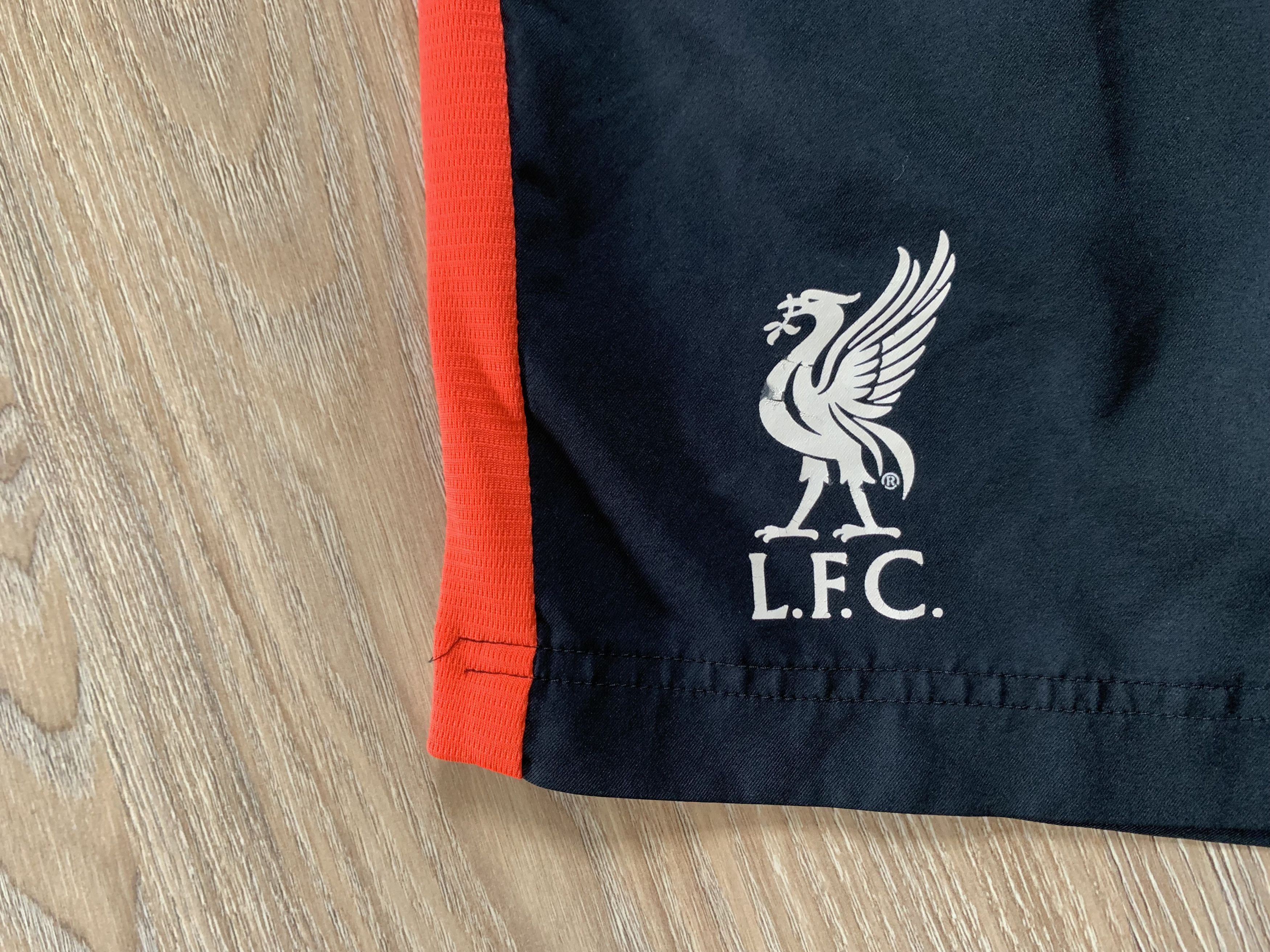 New Balance Liverpool New Balance Black Shorts Size US 40 / EU 56 - 6 Thumbnail
