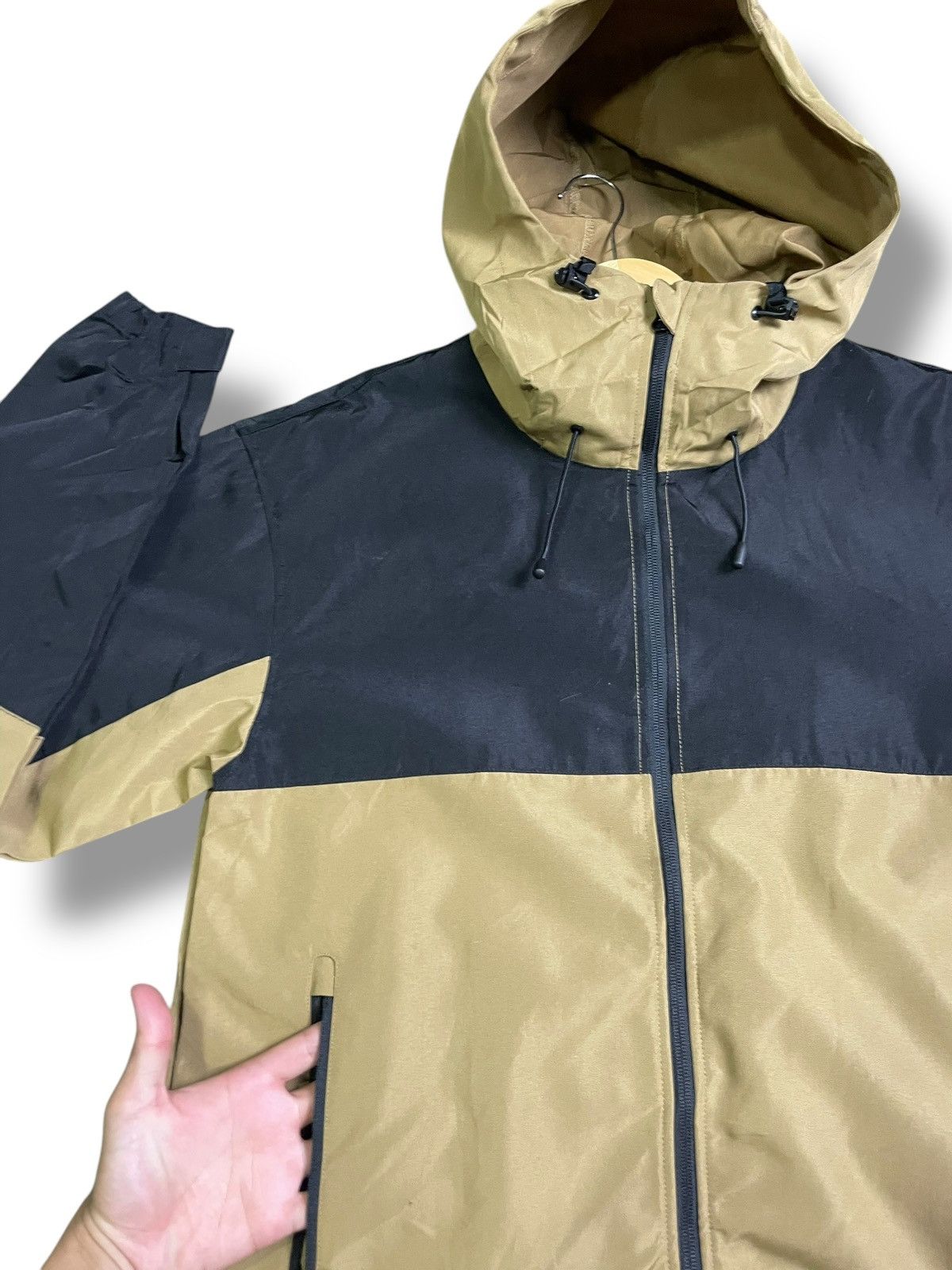 Designer × Japanese Brand × Vintage United Athle x Outfitters Hooded Jacket (39) Size US L / EU 52-54 / 3 - 10 Thumbnail