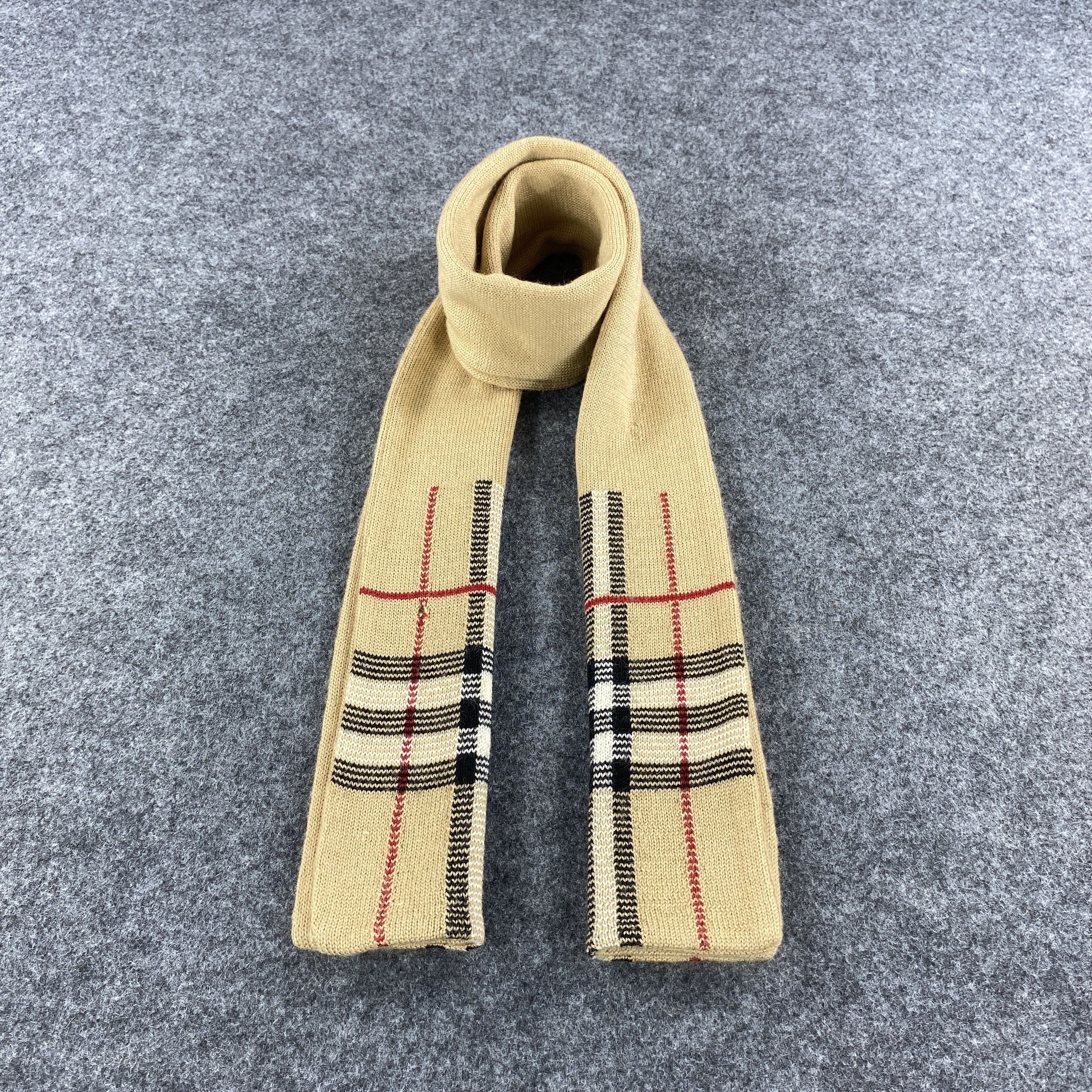 Burberry × Vintage Burberry Scarf # Muffler # Neckwear # D549 Size ONE SIZE - 1 Thumbnail